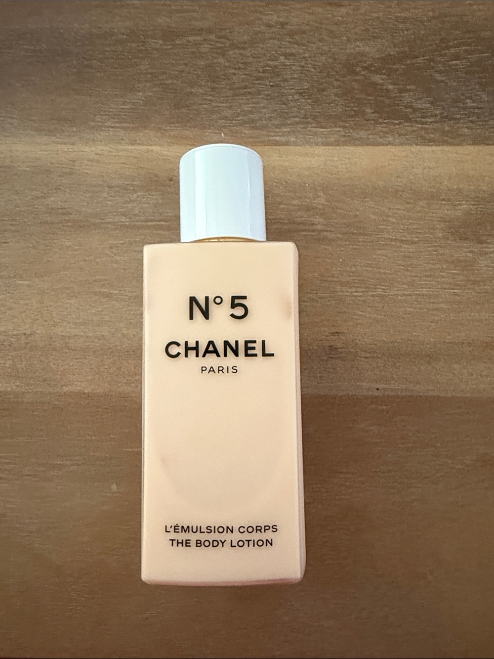 CHANEL N°5 Cream Body Lotion - Soft Beige Bottle
